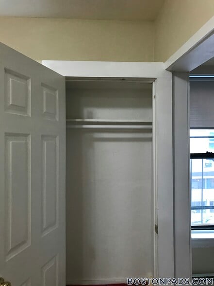 Building Photo - 232 Cambridge St