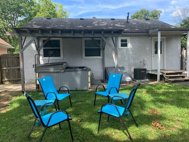 Building Photo - 497 Chase Rd