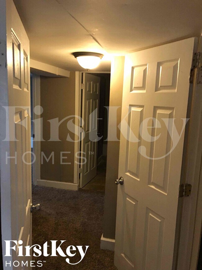Building Photo - 8509 Lenna Ct