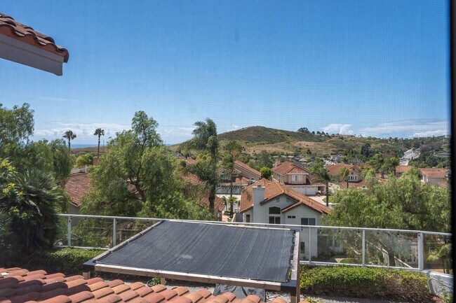 Building Photo - 8 Vistamar, Laguna Niguel