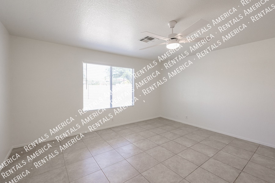 Building Photo - 6524 N 90th Dr