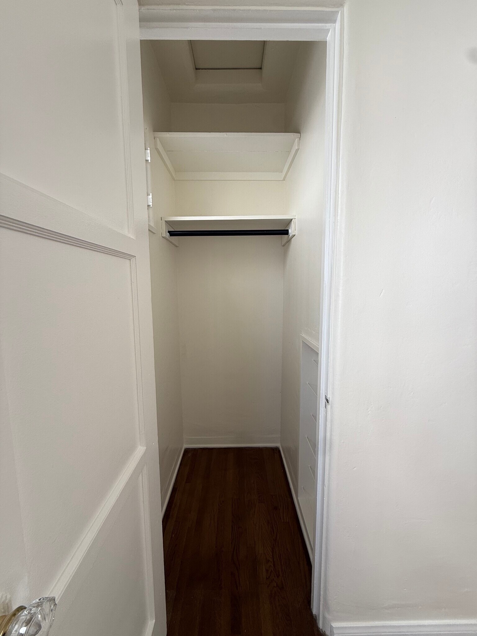 Building Photo - 5854 Arlington Ave