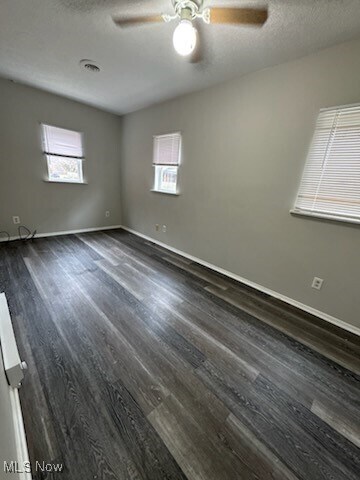 Building Photo - 320 Woodlawn Ave