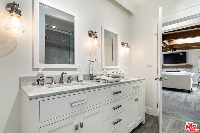 Building Photo - 3908 Las Flores Canyon Rd