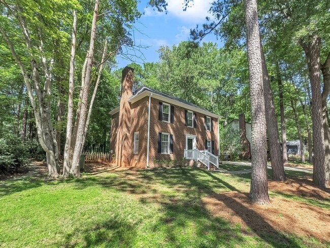 Building Photo - 312 Trappers Run Dr