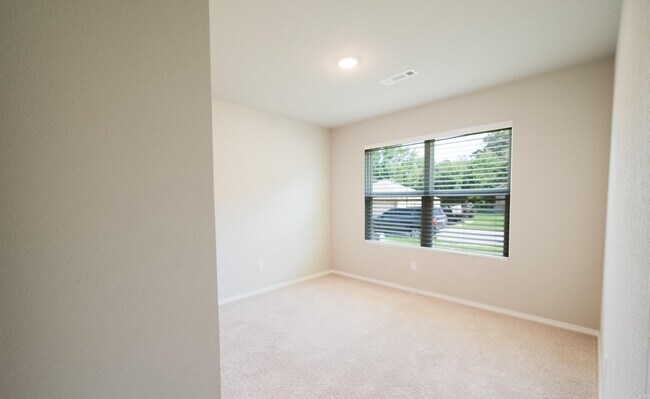 Building Photo - 44 Dunnaway Dr