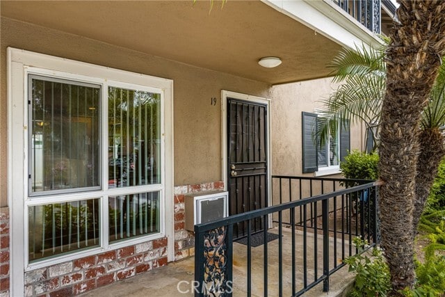 Building Photo - 660 S Glassell St