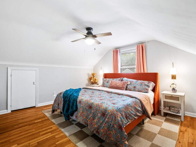 Building Photo - 386 Walworth Ave