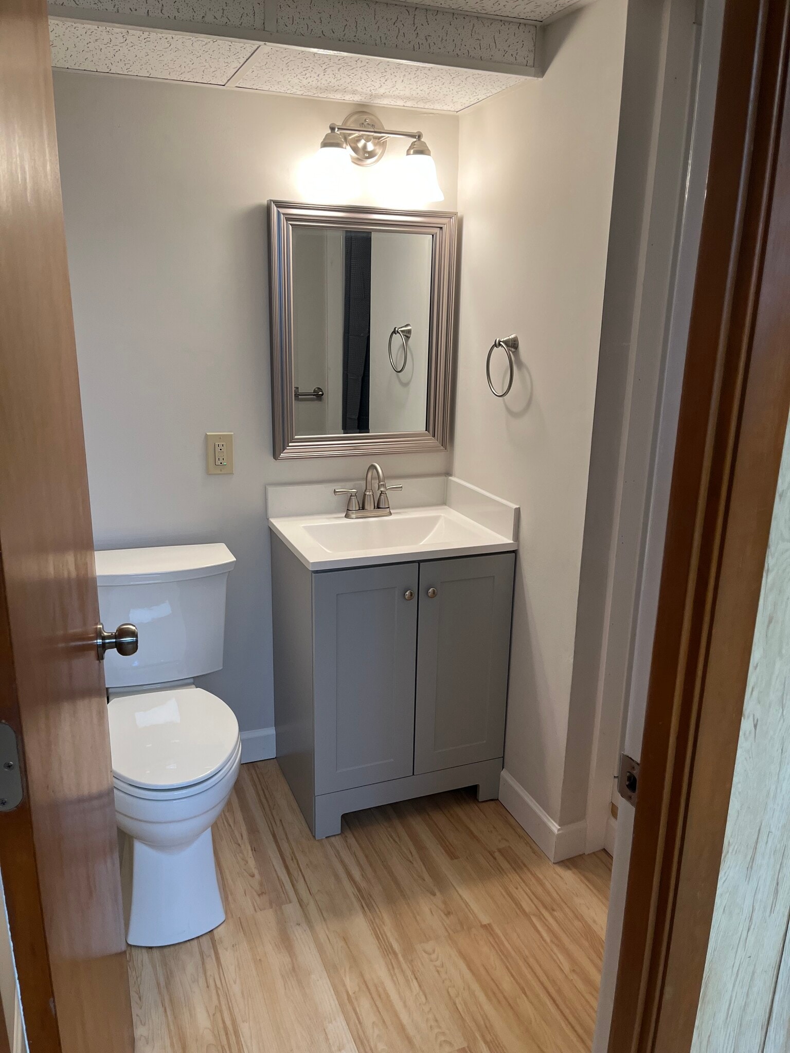 downstairs bathroom - 1818 W Loveland Ave