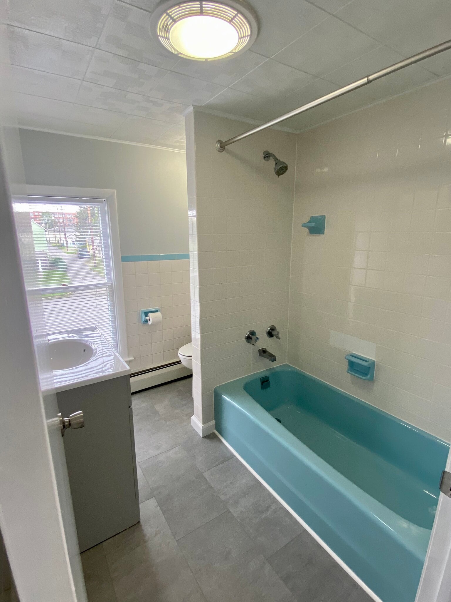 Bathroom - 638 Grier St