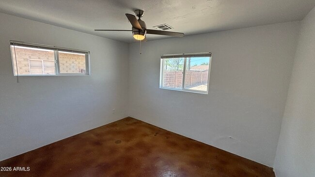 Building Photo - 5548 N 12th Ave