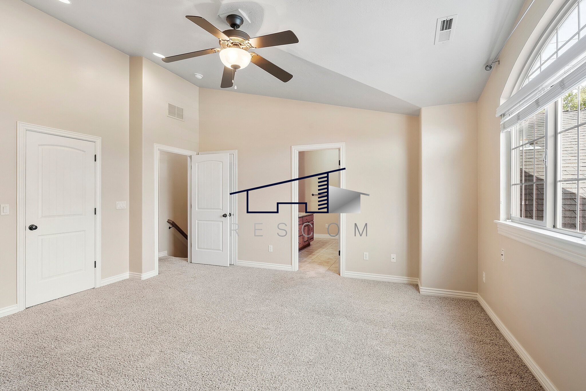 Building Photo - 757 W 4400 S