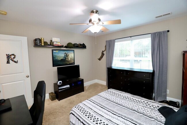 Building Photo - 1280 Winyah St