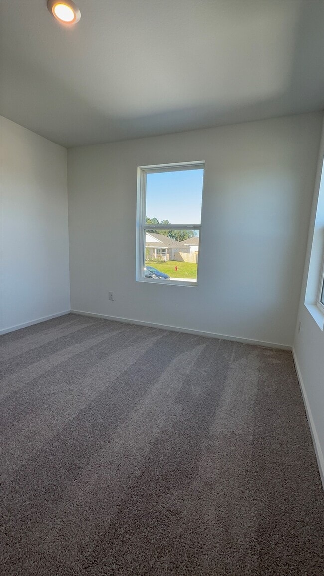 Building Photo - 331 Parkin Ct