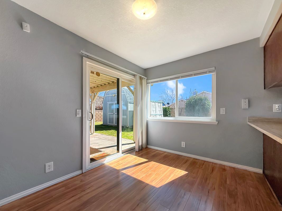 Building Photo - 2500 Topaz Ln