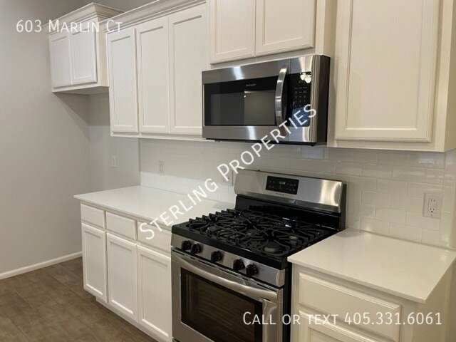 Building Photo - 603 Marlin Ct