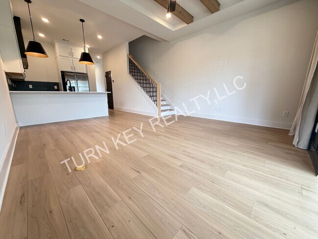 Building Photo - Townhouse for Rent in Hoover