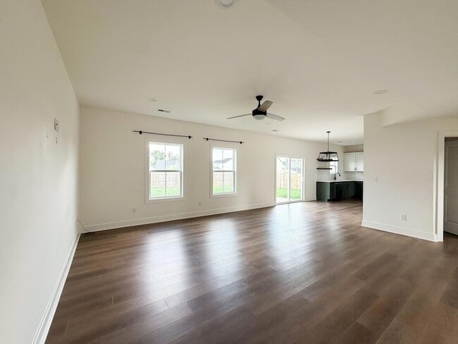 Building Photo - 208 Skaggs Blvd