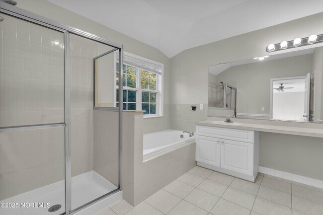 Building Photo - 20 Mulberry Ln