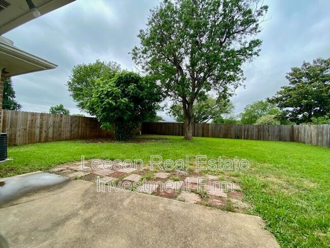 Building Photo - 4814 General Ewell Dr