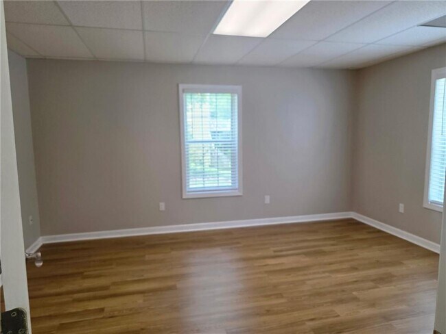 Building Photo - 2257 Roseberry Ln