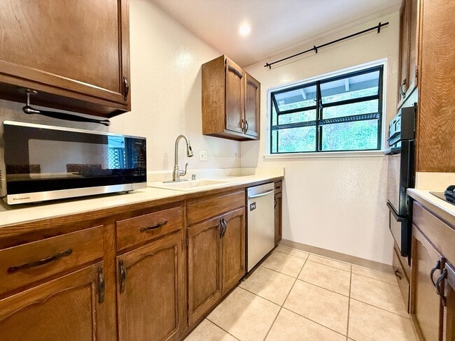Building Photo - 1163 Grand Teton Dr