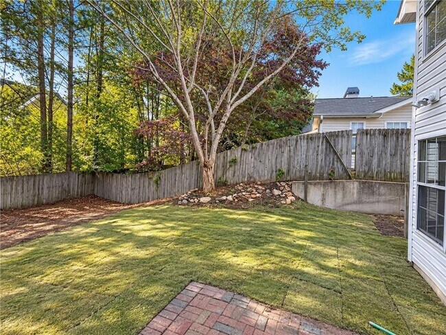 Building Photo - 510 Parkstone Ln