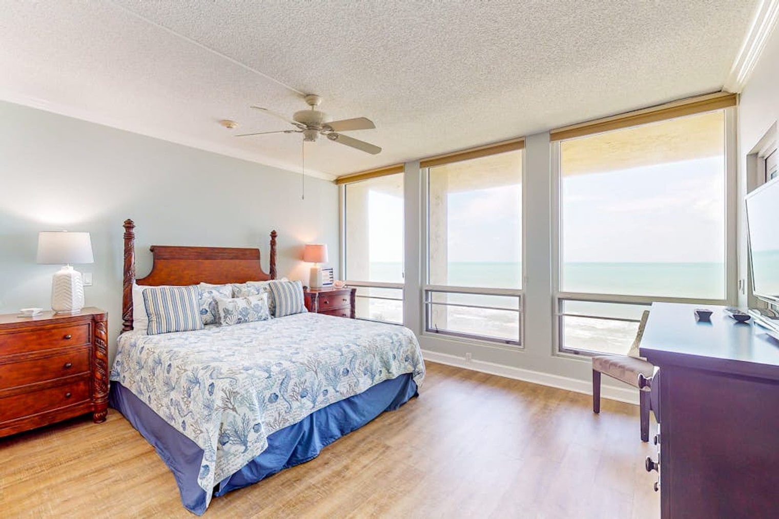 Building Photo - 1145 Gulf of Mexico Dr