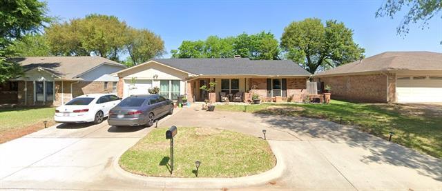 Primary Photo - 1027 Almond Dr
