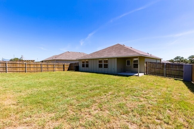 Building Photo - 9705 Kensley Rose Dr