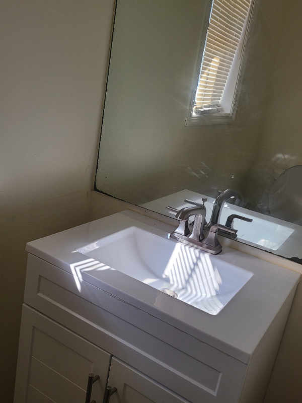 Building Photo - 4110 Hawthorne Cir