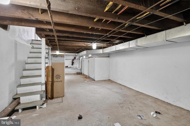 Building Photo - 1910 N Howard St