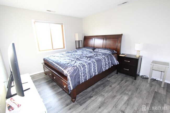 Building Photo - 1016 Aspen Dr