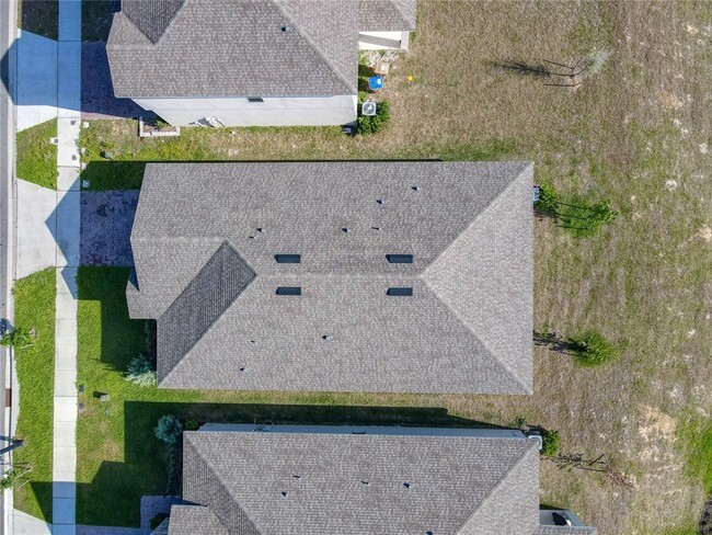 Building Photo - 1043 Lakeshore Breeze Pl