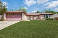 Building Photo - 324 Cannon Dr