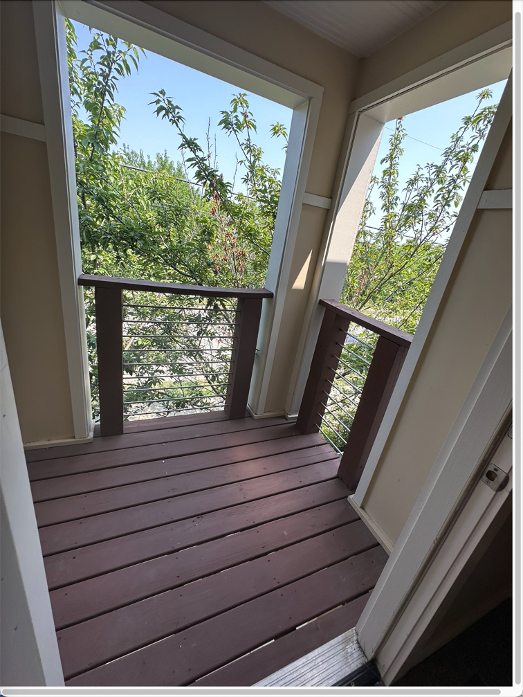 Deck2 - 2304 Zermatt Ave