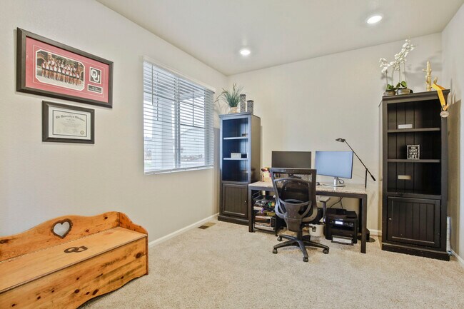 Building Photo - 1617 Colorado River Dr