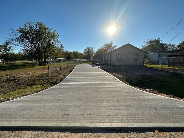 Building Photo - 8310 Park St