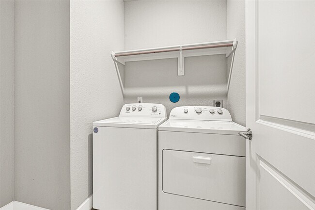 Building Photo - 8458 Harrington Grv Trl