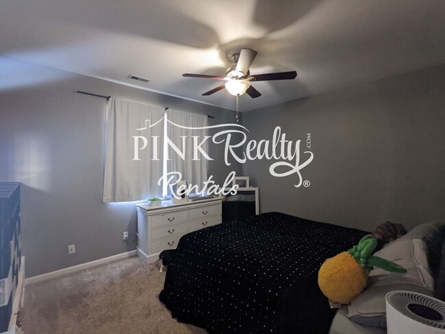 Building Photo - 9496 Pony Gulch Way