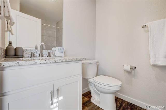 Building Photo - 2220 E La Salle St