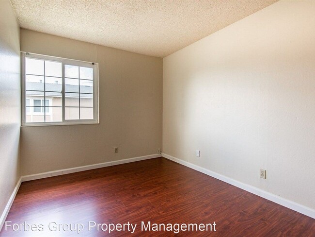 Building Photo - 3 br, 1.5 bath Apartment - 407 Don Carlos Ct