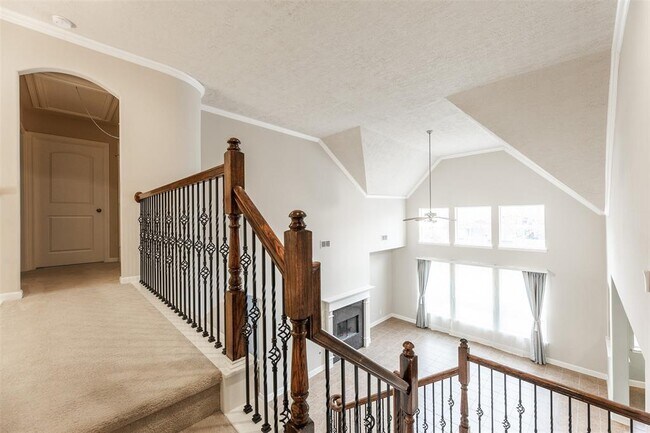 Building Photo - 28506 Woodlark Dr