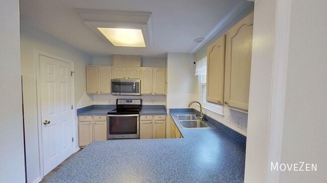 Building Photo - 117 Candace Pl