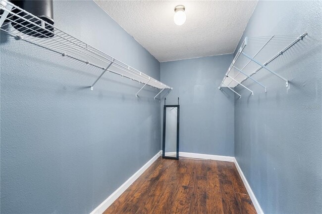 Building Photo - 27700 Breakers Dr