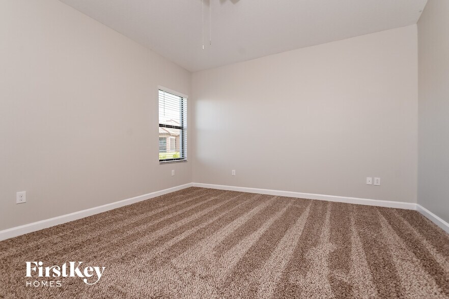 Building Photo - 12016 Cinnamon Fern Dr
