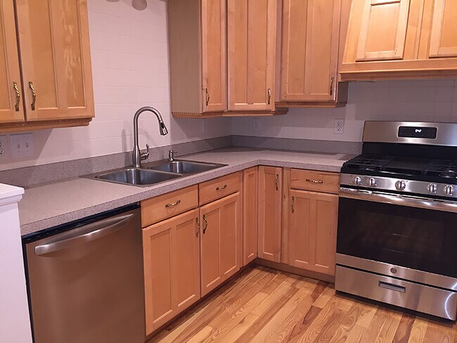 Building Photo - 115 W Maumee St