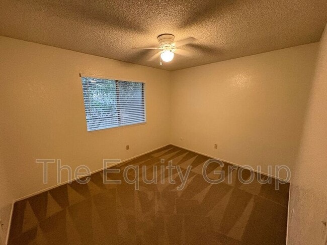 Building Photo - 2038 S Cain St