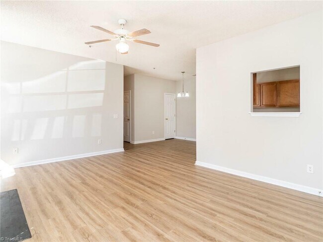 Building Photo - 3010 Winston Dr