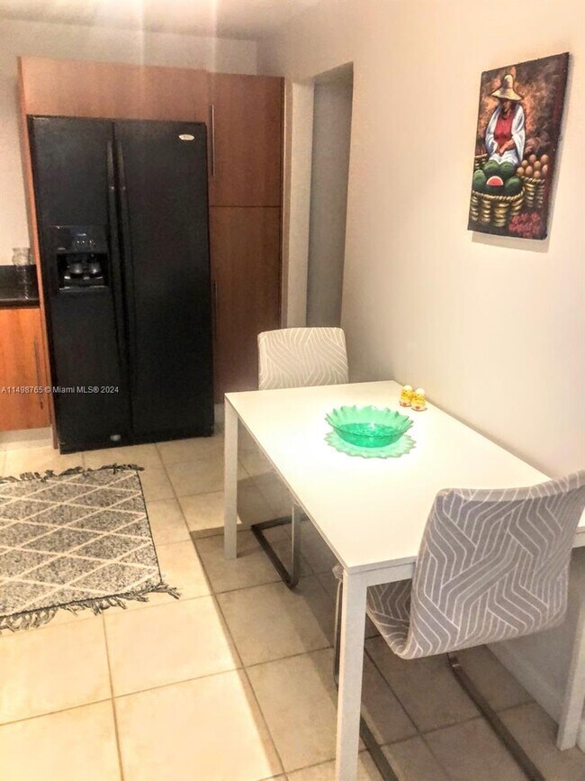 Building Photo - 3000 S Ocean Dr